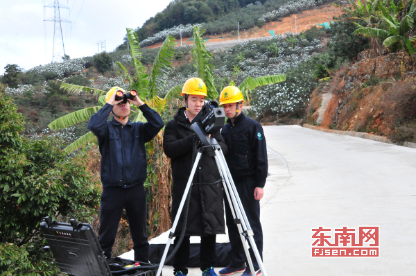 國網(wǎng)莆田供電公司:采用激光技術(shù)排除線路隱患 保障春節(jié)供電穩(wěn)定 國網(wǎng)莆田供電公司:采用激光技術(shù)排除線路隱患 保障春節(jié)供電穩(wěn)定