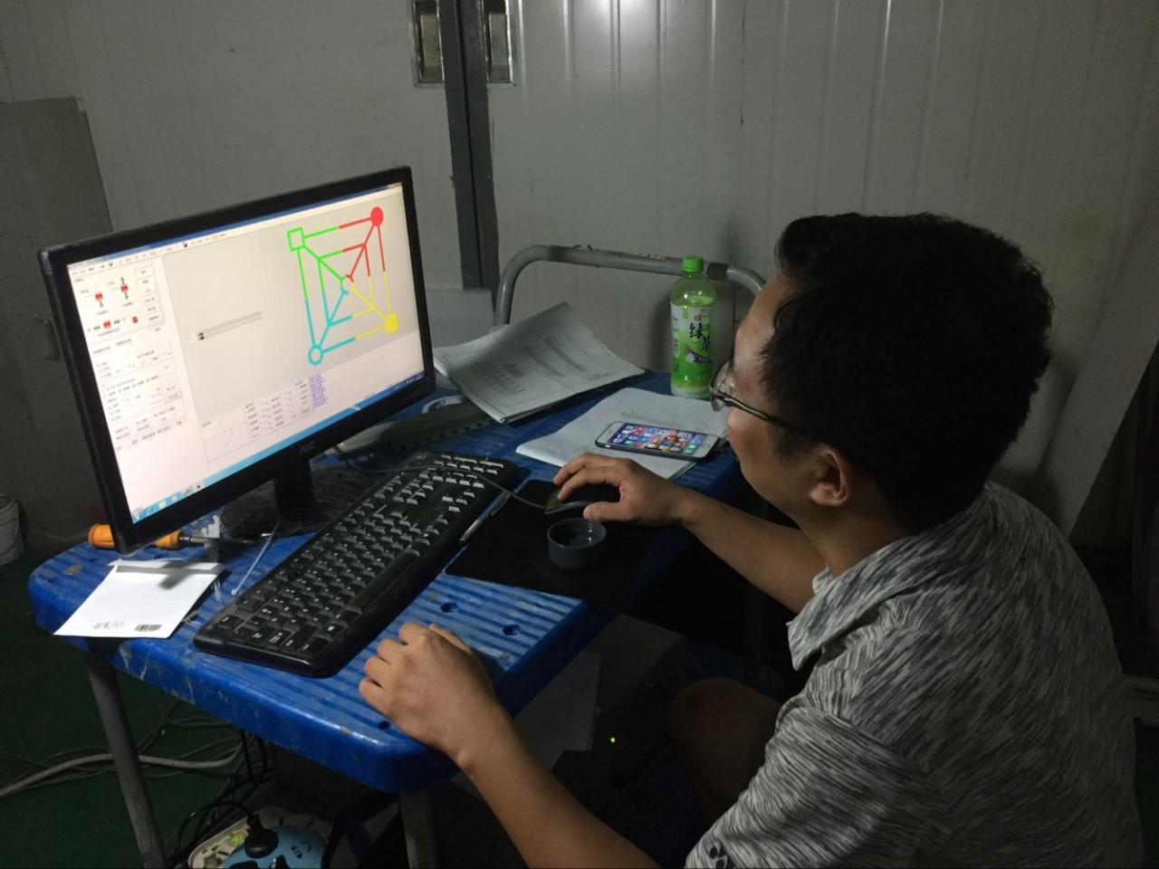 四激光、四振鏡、全球最大臺面陶瓷激光燒結(jié)3D打印機(jī)在中國下線