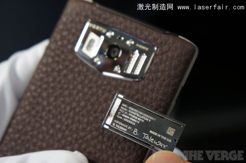一探Vertu總部究竟：最奢侈的手機是怎么造出來的？