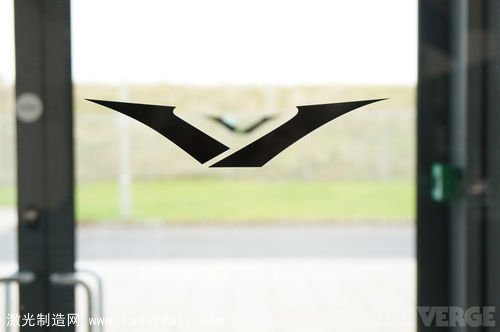 一探Vertu總部究竟：最奢侈的手機是怎么造出來的？