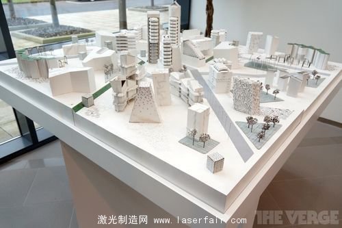 一探Vertu總部究竟：最奢侈的手機是怎么造出來的？